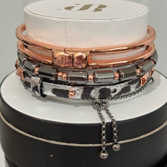 Fall Luxe 2024 Bomb Party Stacks - Picture 2 of 3